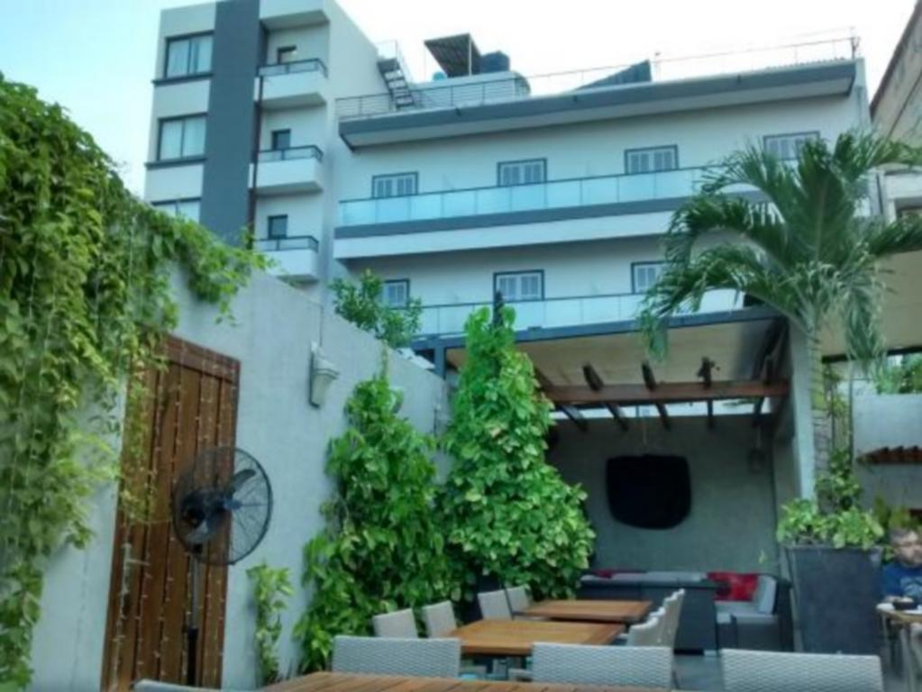 Hotel & Restaurant Farid Дакар Екстериор снимка